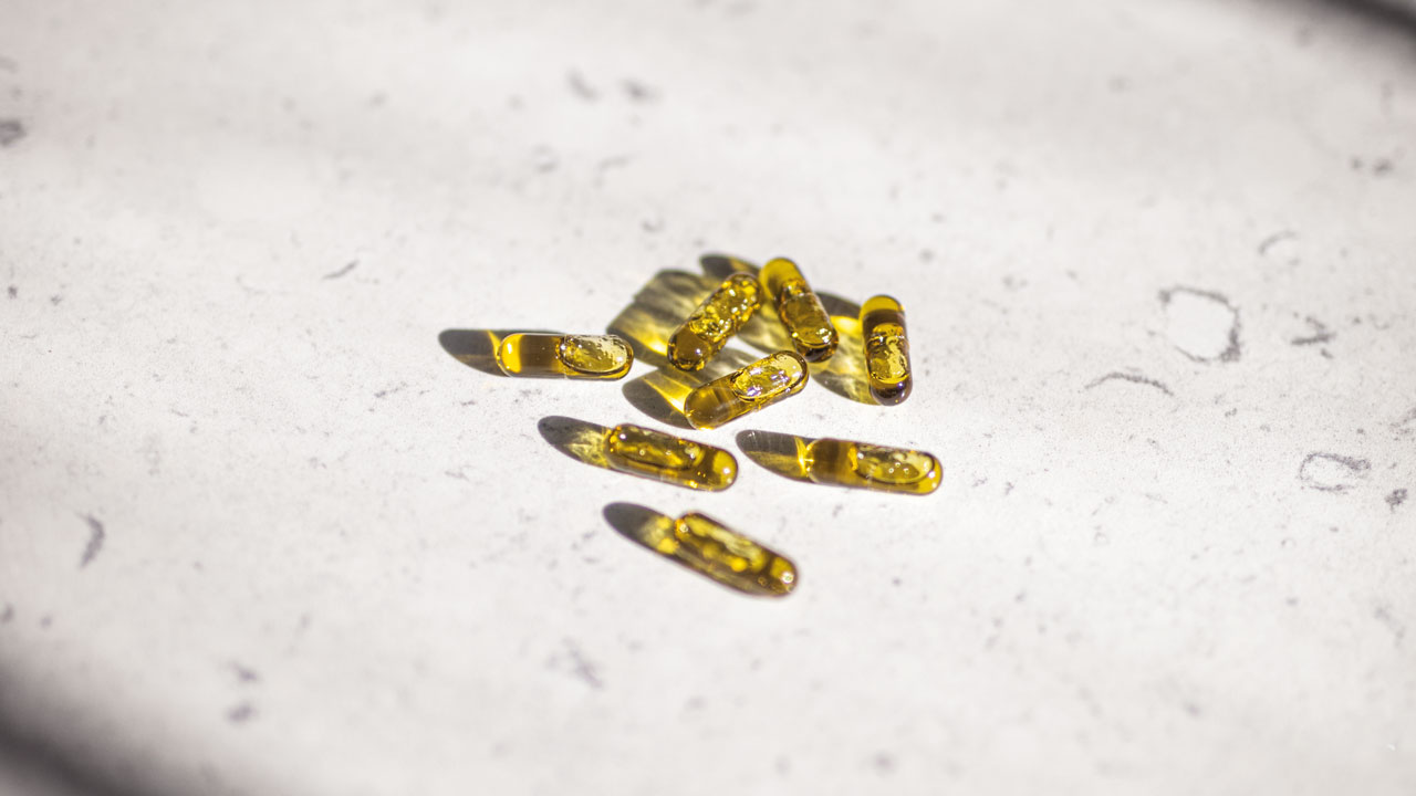 Capsule vegane di CBD con olio di semi di canapa Capsule vegane di CBD con olio di semi di canapa